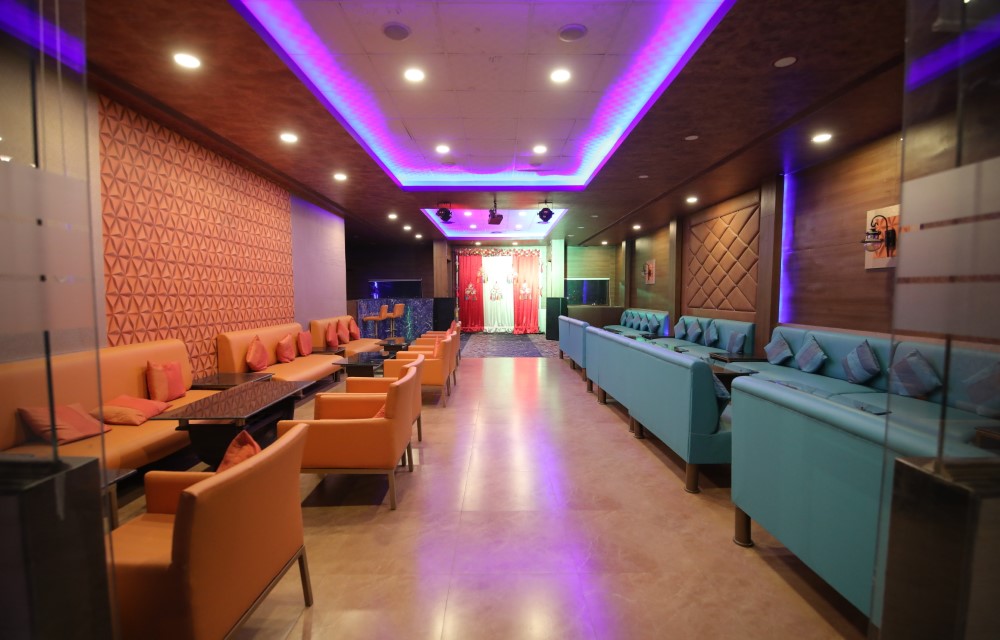 Sky Bar & Lounge