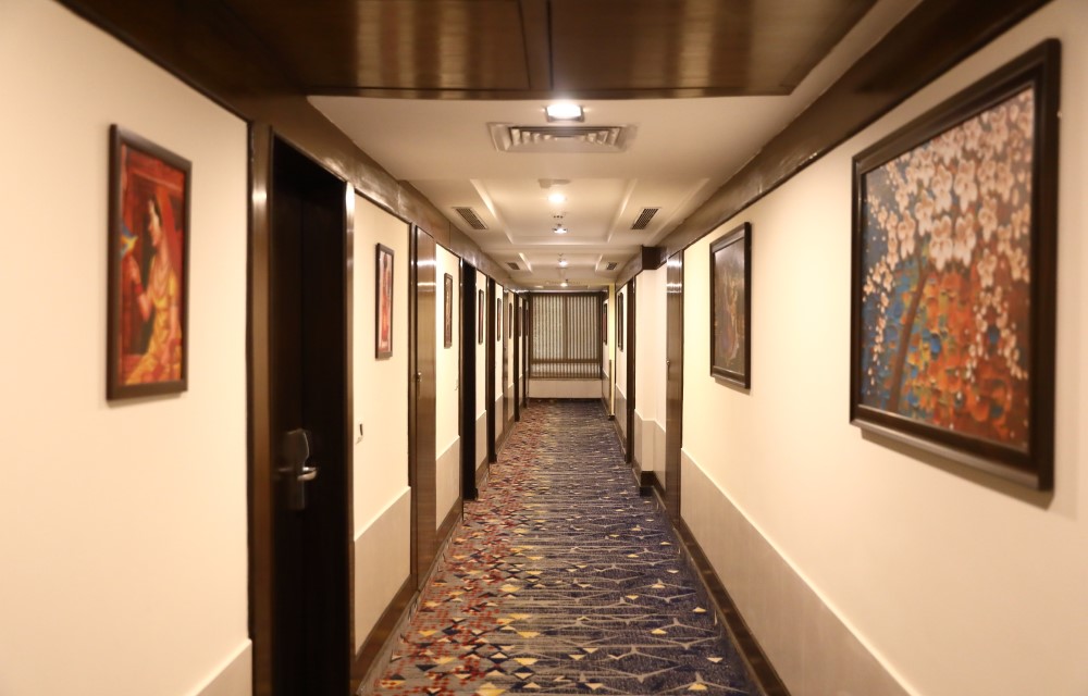 Hotel Souvenir Peppermint Blog Pictures