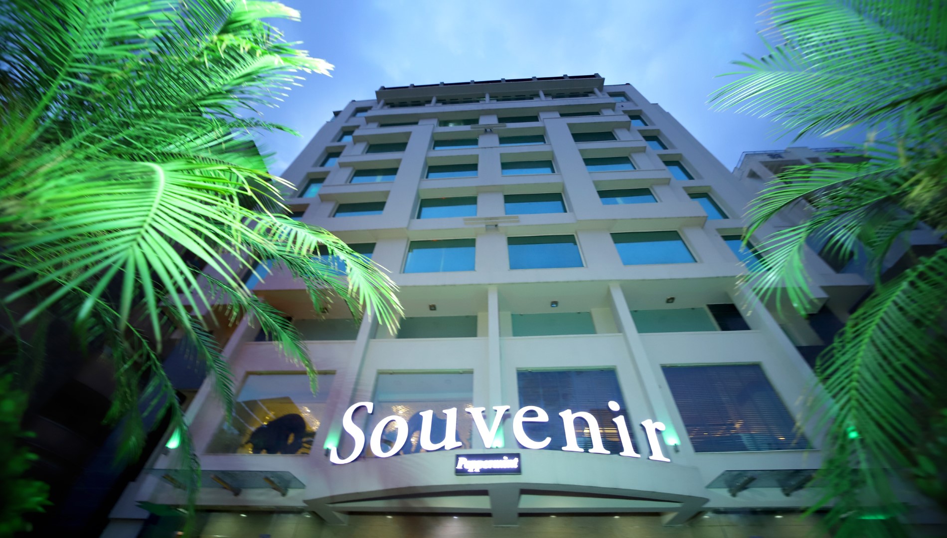 Hotel Souvenir Peppermint Slider 1